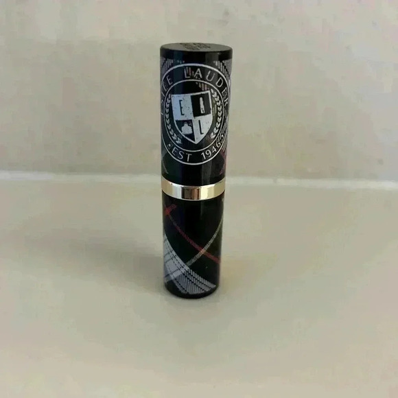 Estée Lauder Turn Heads Lipstick - Picture 1 of 3